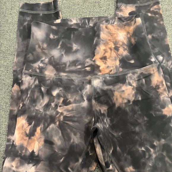 Lululemon Align Diamond Dye Graphite Grey Pink Pastel - Picture 3 of 4